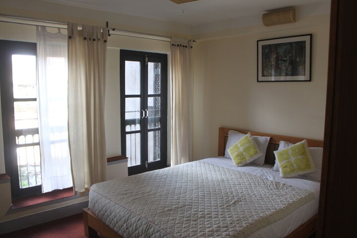 Room 3 of 64