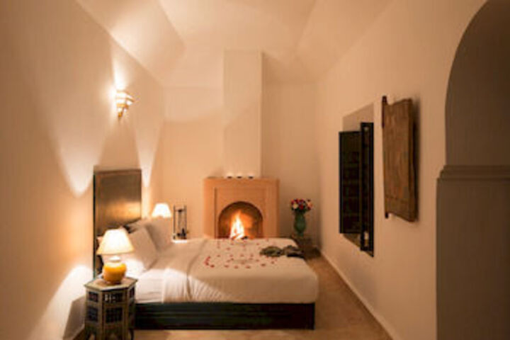 Hotel Suite Photo