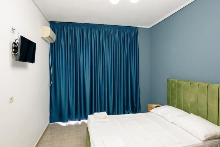 Room 26 of 65