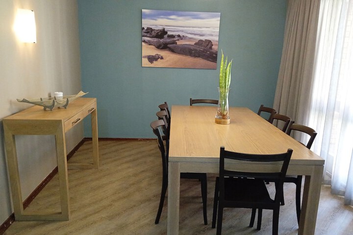 Room 27 of 86