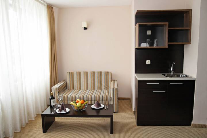 Room 27 of 89
