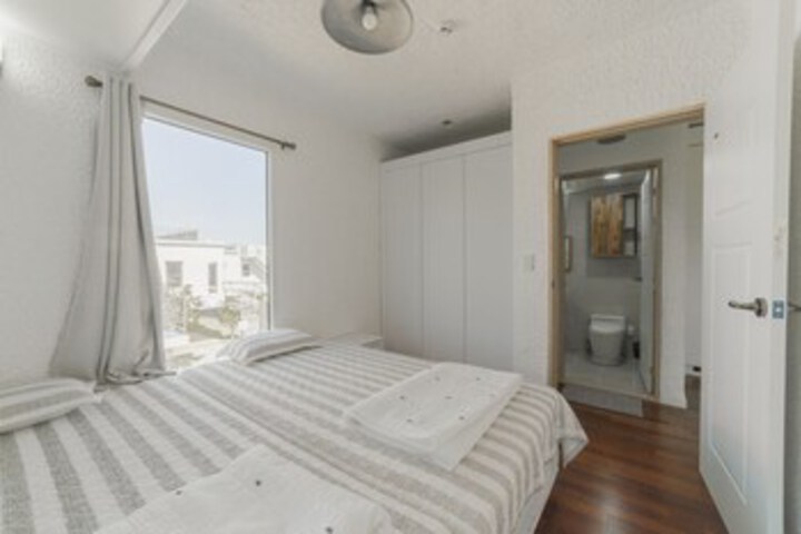 Room 107 of 130