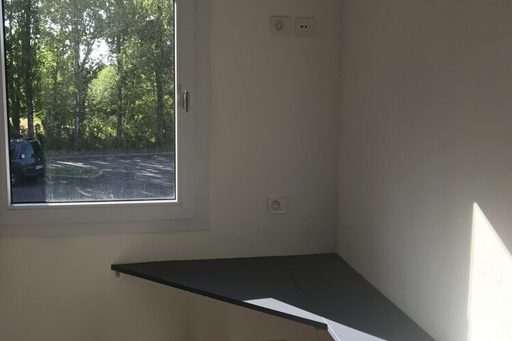 Room 8 of 22