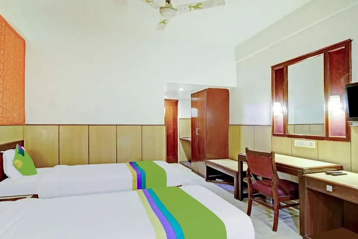 Room 6 of 21