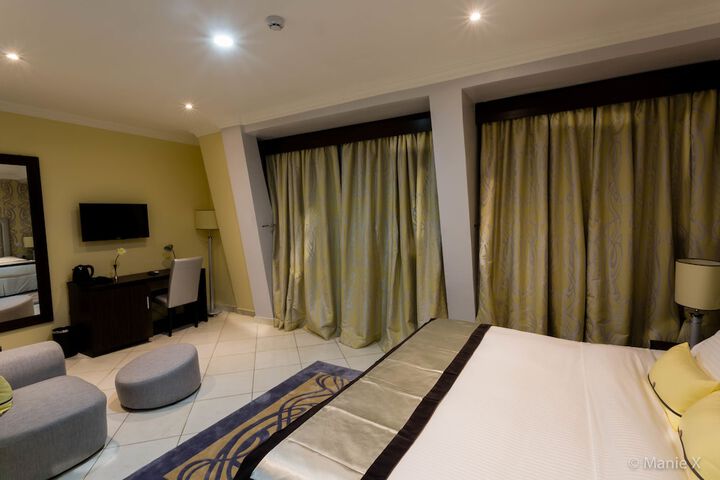 Room 7 of 39