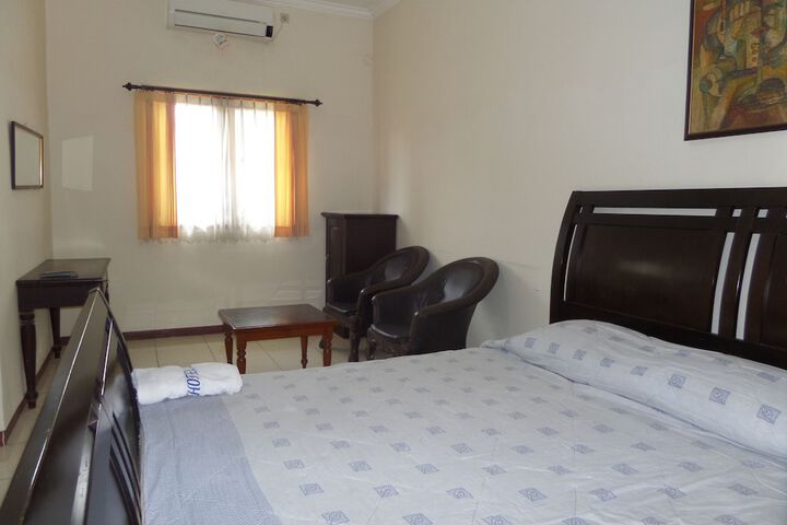 Room 14 of 34