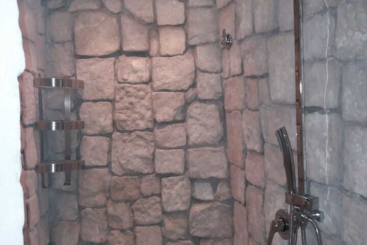 Room 19 of 21