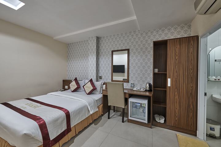 Room 18 of 45