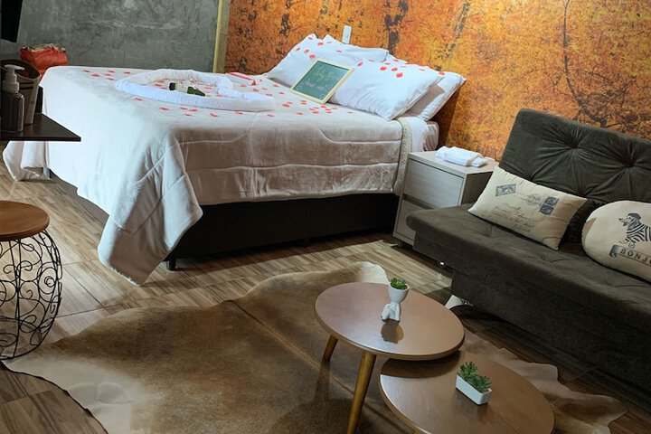 Room 30 of 166