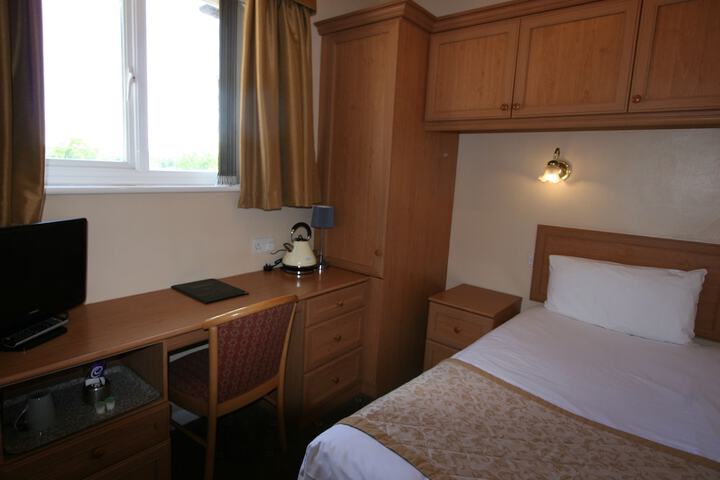 Room 5 of 52