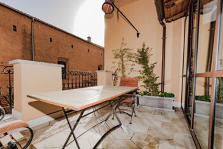 Terrace/Patio 3 of 37