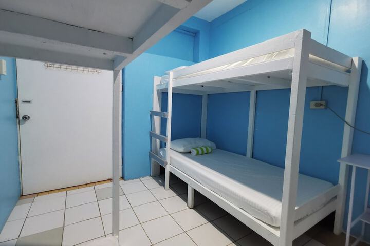 Room 17 of 52
