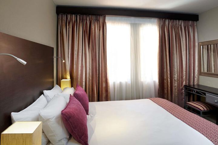 Room 14 of 70
