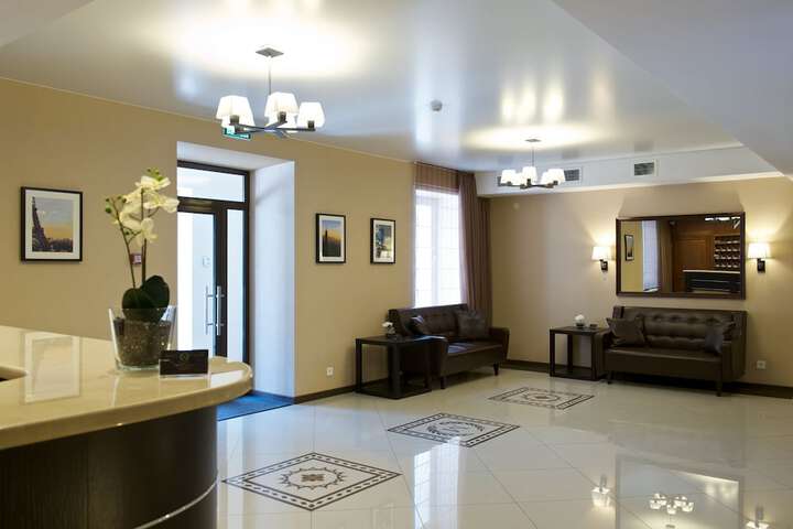 Hotel 2 of 57