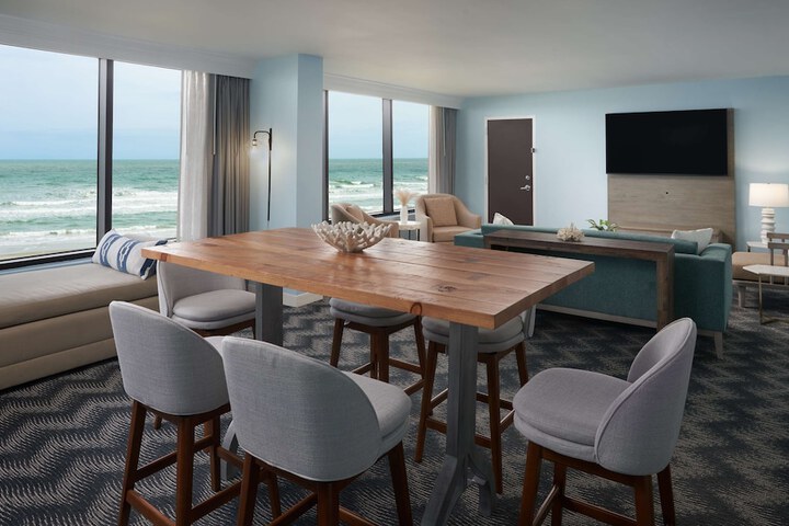 Beach/ocean view