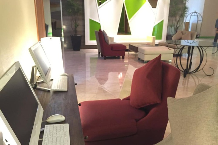 Guest Lobby