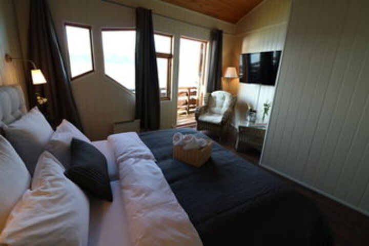 Room 28 of 67