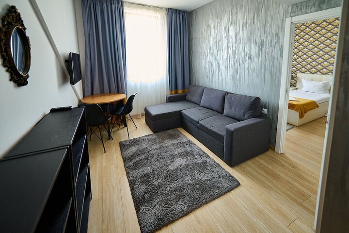 Room 51 of 136