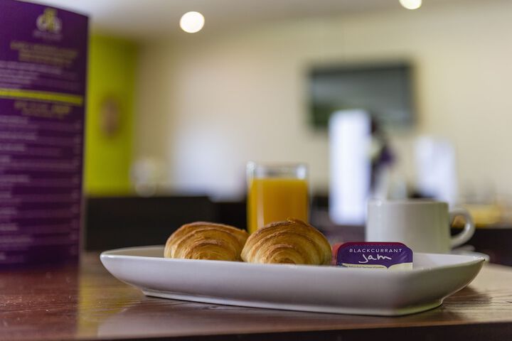 Breakfast/Coffee Service 33 of 51