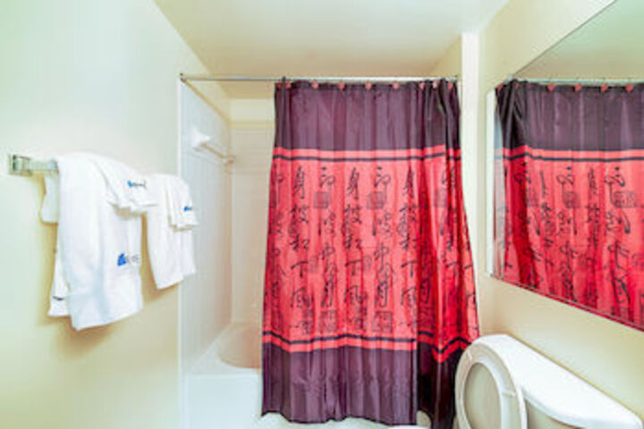 Room 2 of 34