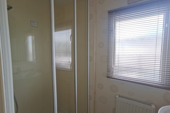 Room 16 of 43