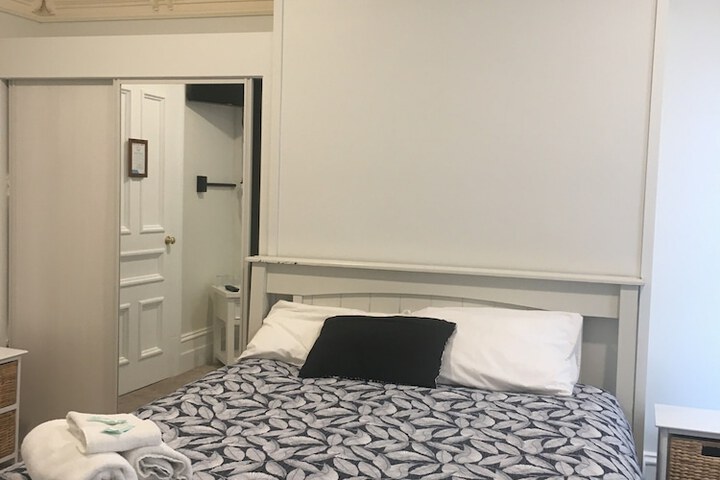 Room 8 of 40