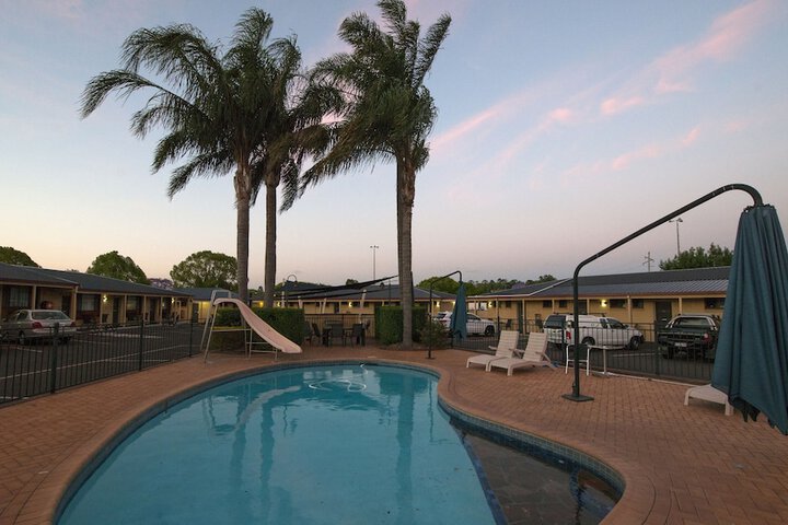 Pool 16 of 29