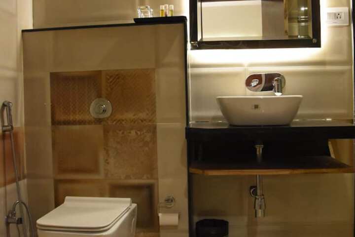 Room 29 of 46