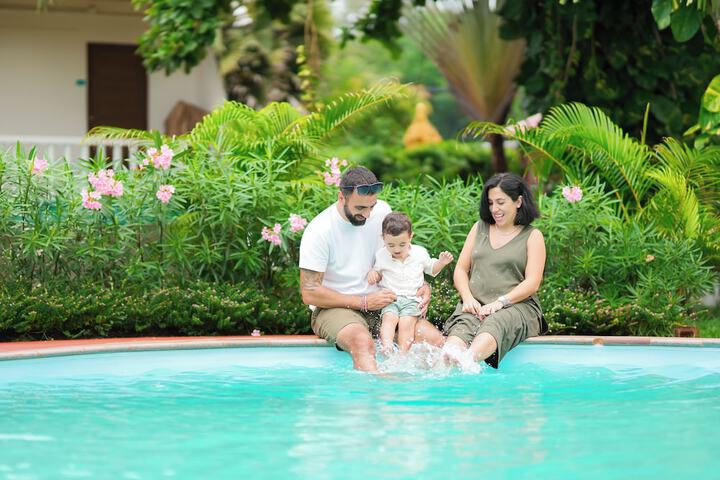 Pool 35 of 72