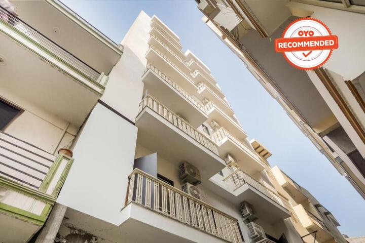 Super Collection O Le Noida Hotel Near Sector 76 Metro Station