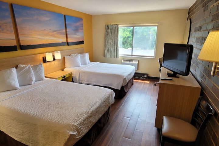 2 Double Beds (5 of 13)