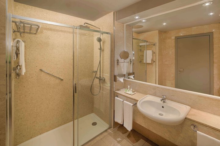 Clean Restrooms