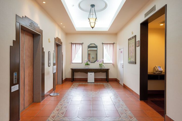 Hotel Lobby
