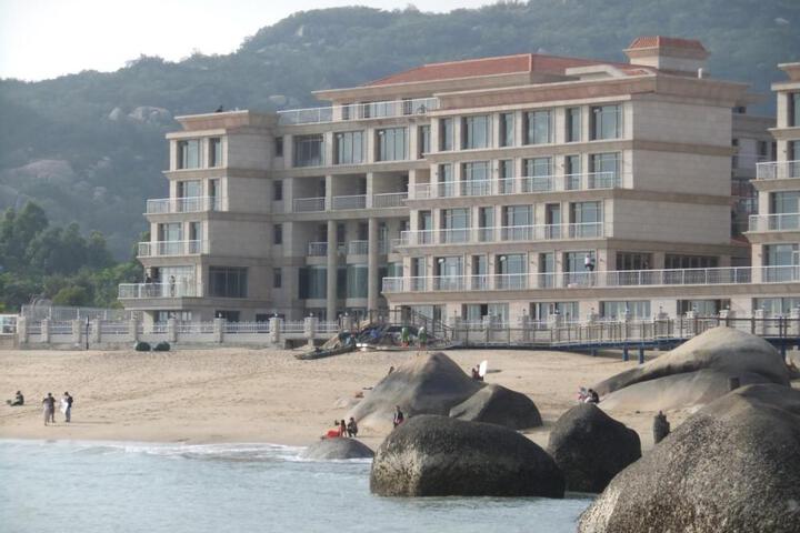 Titan Paradise Xiamen Hotel