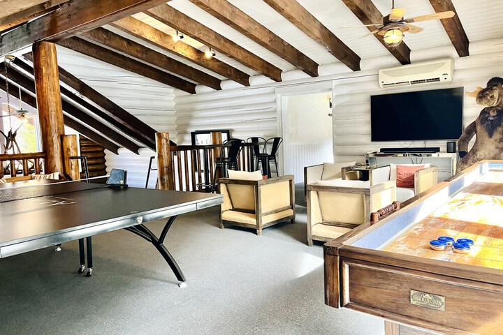 Room 44 of 51