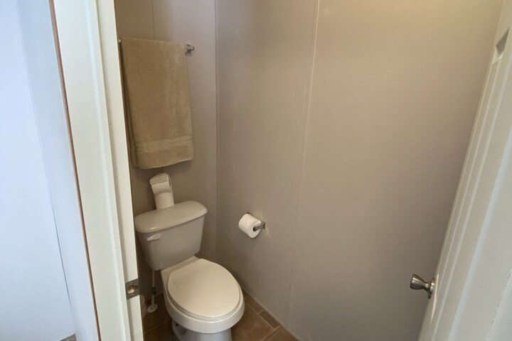 Room 35 of 46