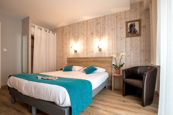 Room 4 of 54