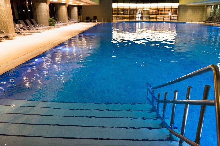 Pool Hotel