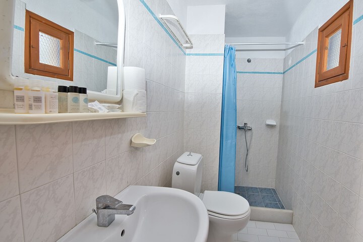 Room 44 of 107