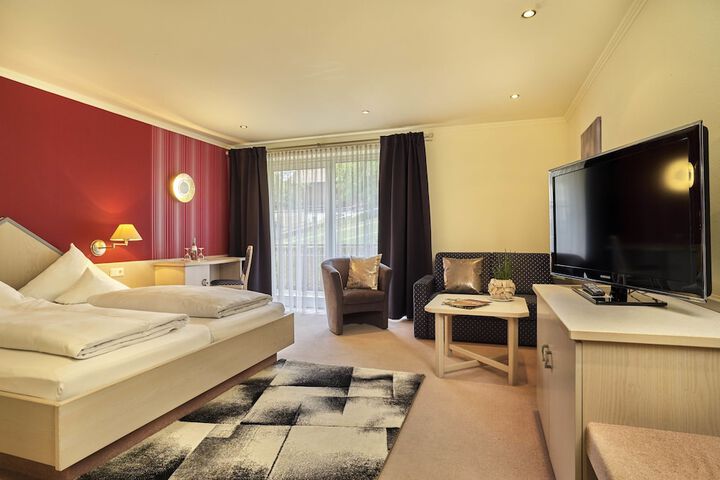 Room 8 of 71