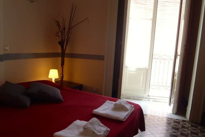 Room 8 of 34