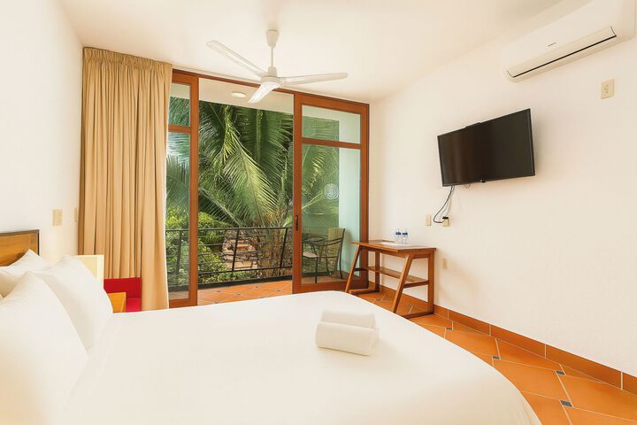 Room 14 of 17