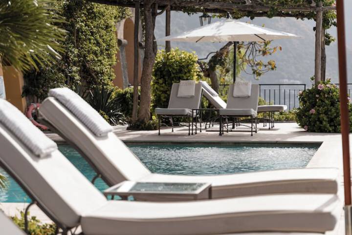 Sundeck 229 of 241