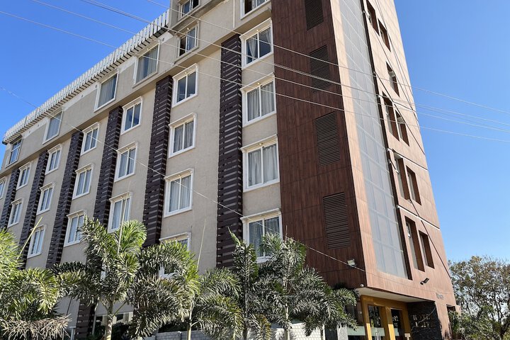 Hotel Elite by Signature Group in Hyderabad
