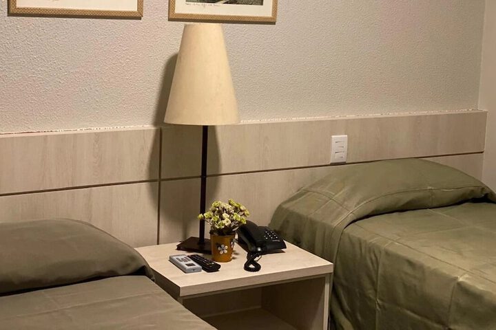 Room 4 of 31