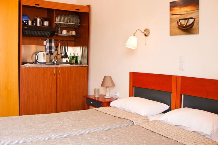 Room 8 of 39