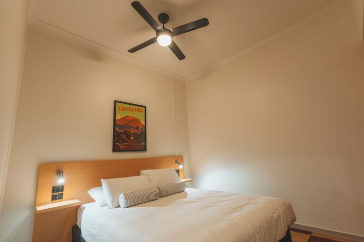 Room 28 of 123
