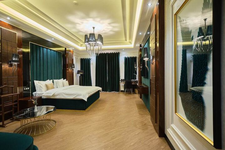 Room 21 of 78