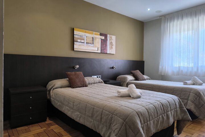 Room 2 of 19
