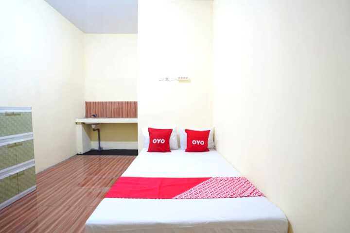 Room 9 of 27